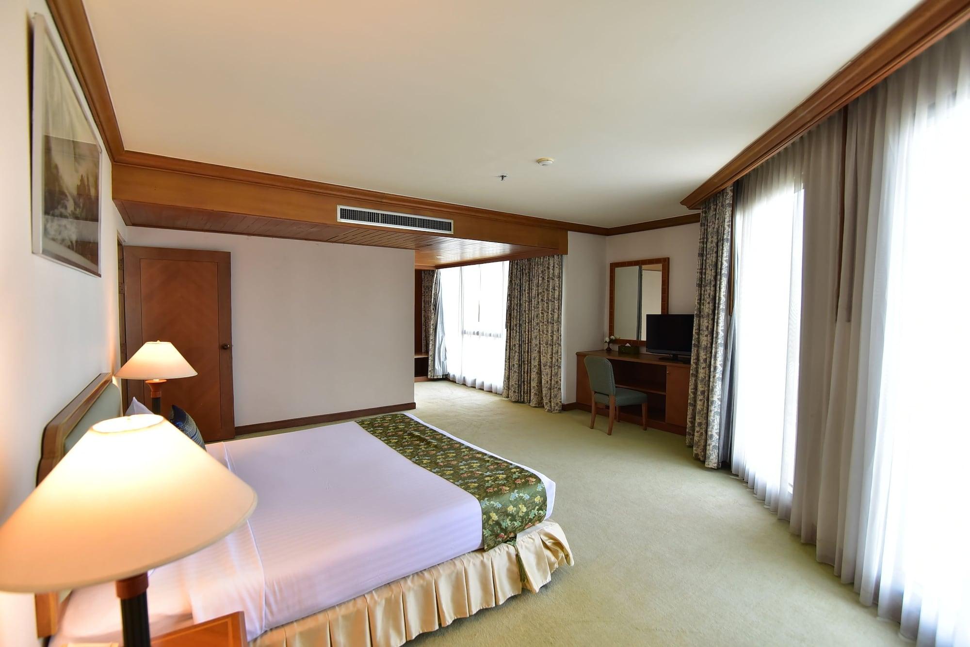 Thumrin Thana Hotel Trang Eksteriør billede