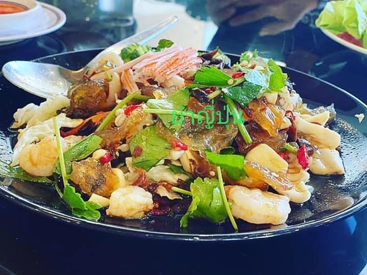 Thumrin Thana Hotel Trang Eksteriør billede